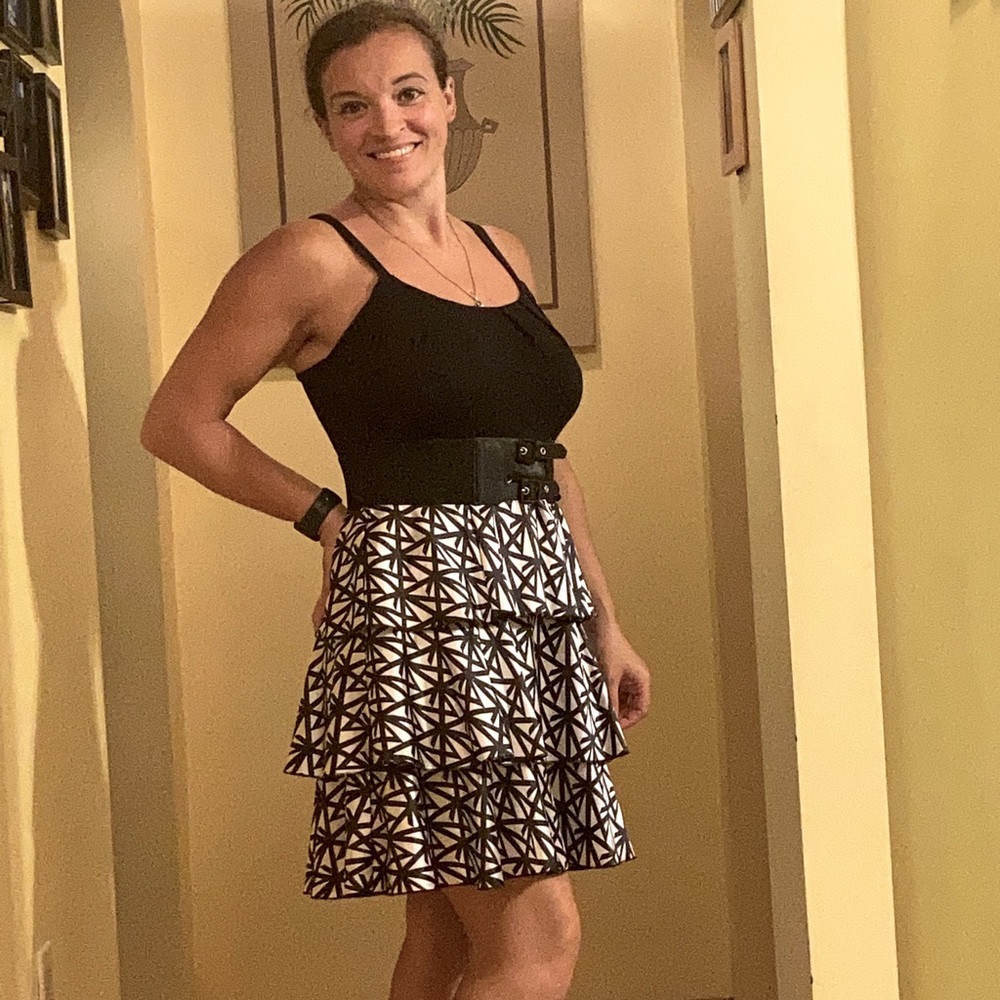 2b Bebe Geometric dress